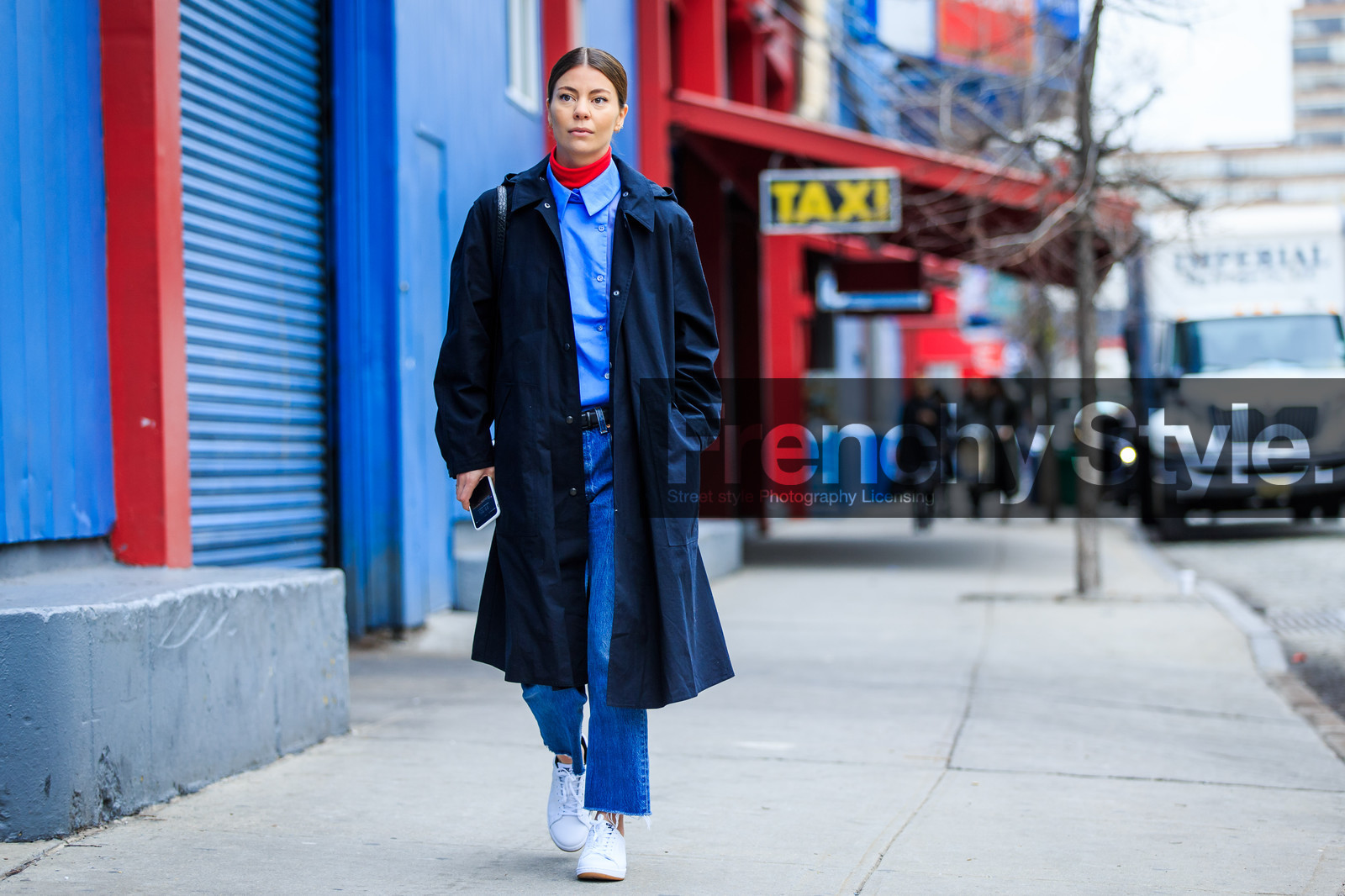 annina mislin, atmosphere details, AUTUMN WINTER 2016-2017, AW 16-17, blue coat, blue denim, blue shirt, denim pants, detail, fashion week, frenchystyle, FW, FW 16-17, horizontal, jeans, jonathan paciullo, leather sneakers, NEW YORK, nike, NYFW, overcoat, red sweater, street style, trousers, turtleneck sweater, white sneakers, woman