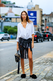 black bag, black shoes, black skirt, chloé, estelle pigault, fur shoes, graphic bag, leather bag, leather skirt, mules, printed bag, sunglasses, white shirt, fashion week, frenchystyle, FW, jonathan paciullo, street style, NYFW, NEW YORK, SPRING SUMMER 2019, SS 19, vertical, full length