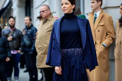 blazer, blue skirt, blue sweater, glitter, graphic skirt, navy jacket, over the shoulder, printed skirt, sequined skirt, turtleneck sweater, frenchystyle, jonathan paciullo, street style, NYFW, NEW YORK, AUTUMN WINTER 2019-2020, AW 19-20, FALL WINTER 2019-2020, FW 19-20, fashion week, FW, atmosphere details, horizontal, detail