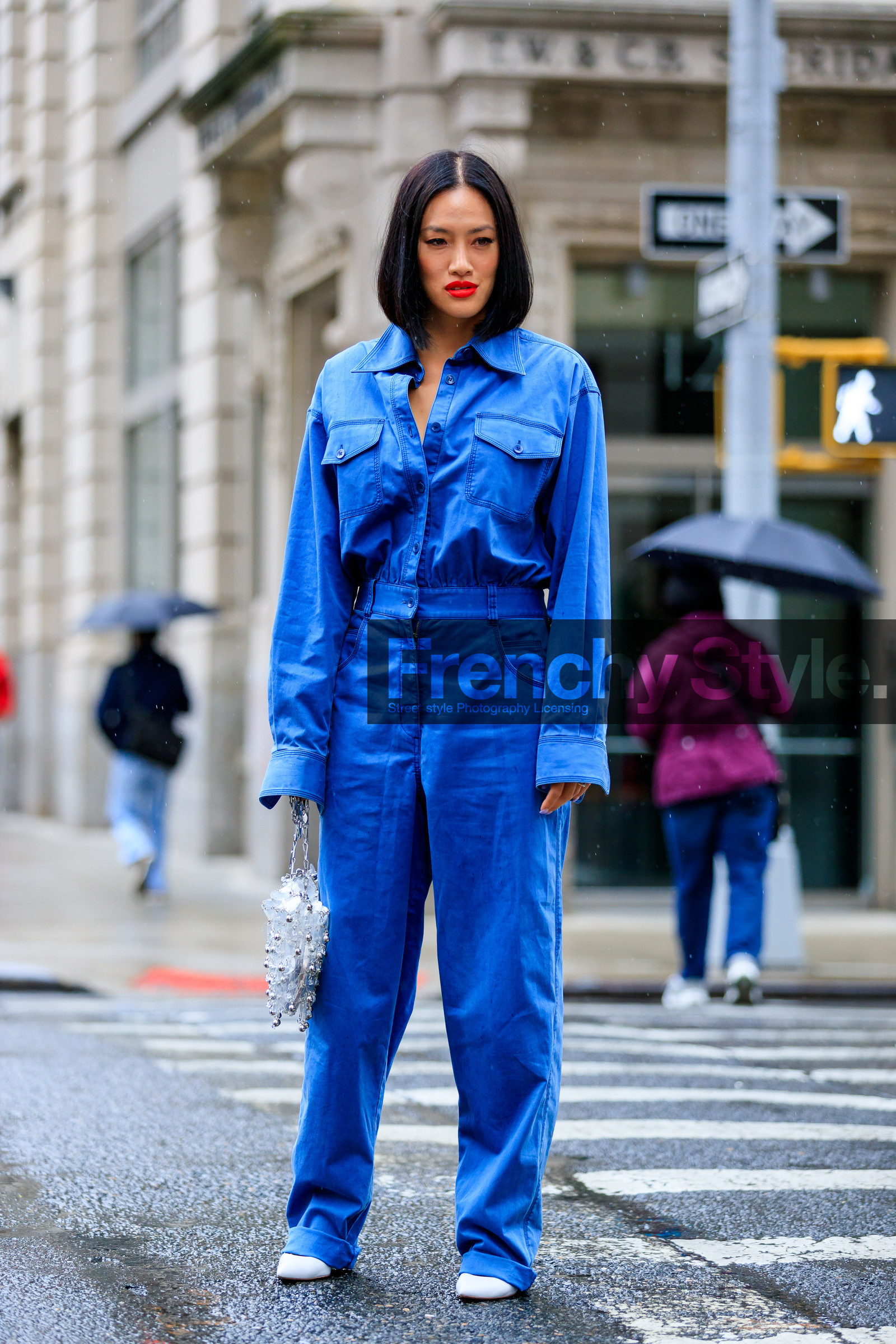 blue jumpsuit, leather bag, leather shoes, red lips, Tiffany Hsu, transparent bag, trousers, street style, jonathan paciullo, FW, frenchystyle, fashion week, NYFW, NEW YORK, SPRING SUMMER 2019, SS 19, vertical, full length