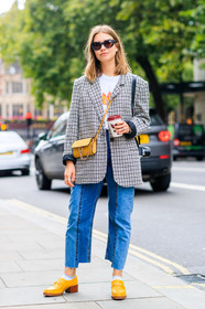 blazer, blue denim, checked jacket, chloé, denim pants, fashion week, frenchystyle, full length, FW, graphic jacket, gucci, houndstooth pattern, jeans, jonathan paciullo, leather bag, leather shoes, LFW, LONDON, plaid, printed jacket, SPRING SUMMER 2018, SS 18, street style, trousers, vertical, white t shirt, yellow bag, yellow shoes