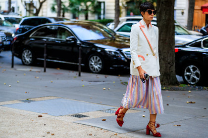 atmosphere details, blazer, eva geraldine fontanelli, fashion week, frenchystyle, full length, FW, geometric, high heels, horizontal, jonathan paciullo, lace up shoes, leather shoes, PARIS, PFW, pink skirt, pompons, printed skirt, purple skirt, red shoes, SPRING SUMMER 2017, SS 17, street style, striped skirt, stripes, sunglasses, white jacket
