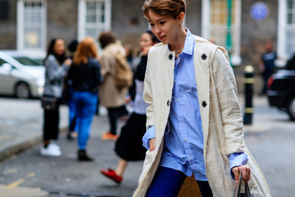 atmosphere details, beige coat, blue denim, blue shirt, denim pants, detail, fashion week, frenchystyle, FW, horizontal, jeans, jonathan paciullo, LFW, LONDON, SPRING SUMMER 2017, SS 17, street style, striped shirt, trousers, woman