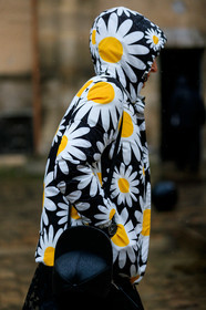 sarah lerfel, black coat, black leather bag, white coat, yellow coat, floral printed coat, round shape bag, shoulder bag, j w anderson bag, rolex watch, black watch, back details, bag detail, fashion week, frenchystyle, FW, jonathan paciullo, street style, PFW, PARIS, vertical, atmosphere details, detail