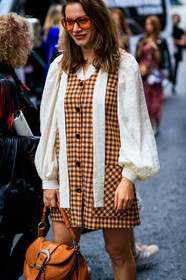brown dress, camel bag, checked, christian dior, graphic dress, leather bag, plaid, printed dress, sleeveless, sunglasses, white blouse, fashion week, frenchystyle, FW, jonathan paciullo, street style, LFW, LONDON, SPRING SUMMER 2019, SS 19, vertical, detail, atmosphere details