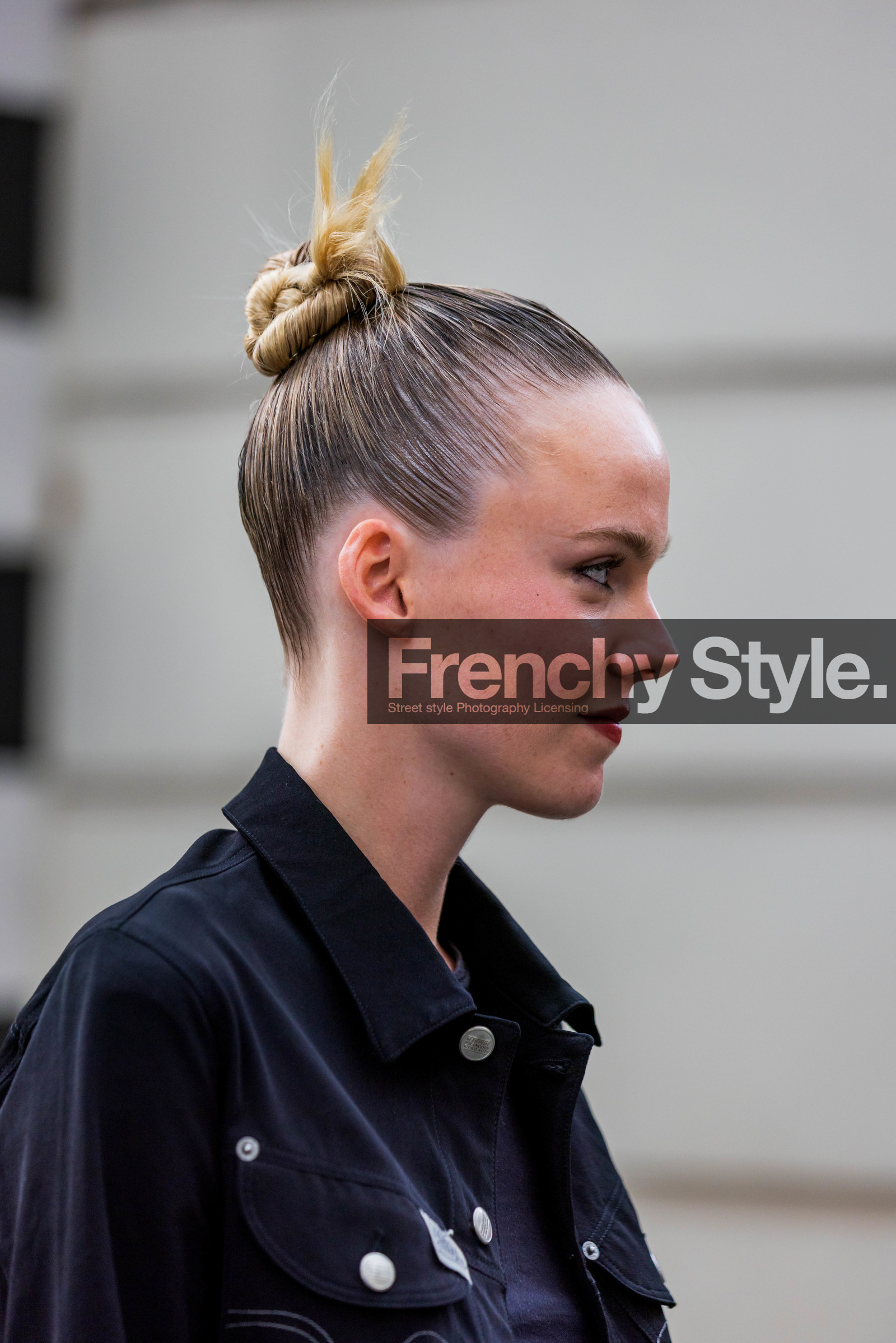 Kiki Wilhems, black, jacket, fashion week, frenchystyle, FW, jonathan paciullo, street style, SPRING SUMMER 2022, SS 22, LFW, LONDON, vertical, atmosphere details, detail, model