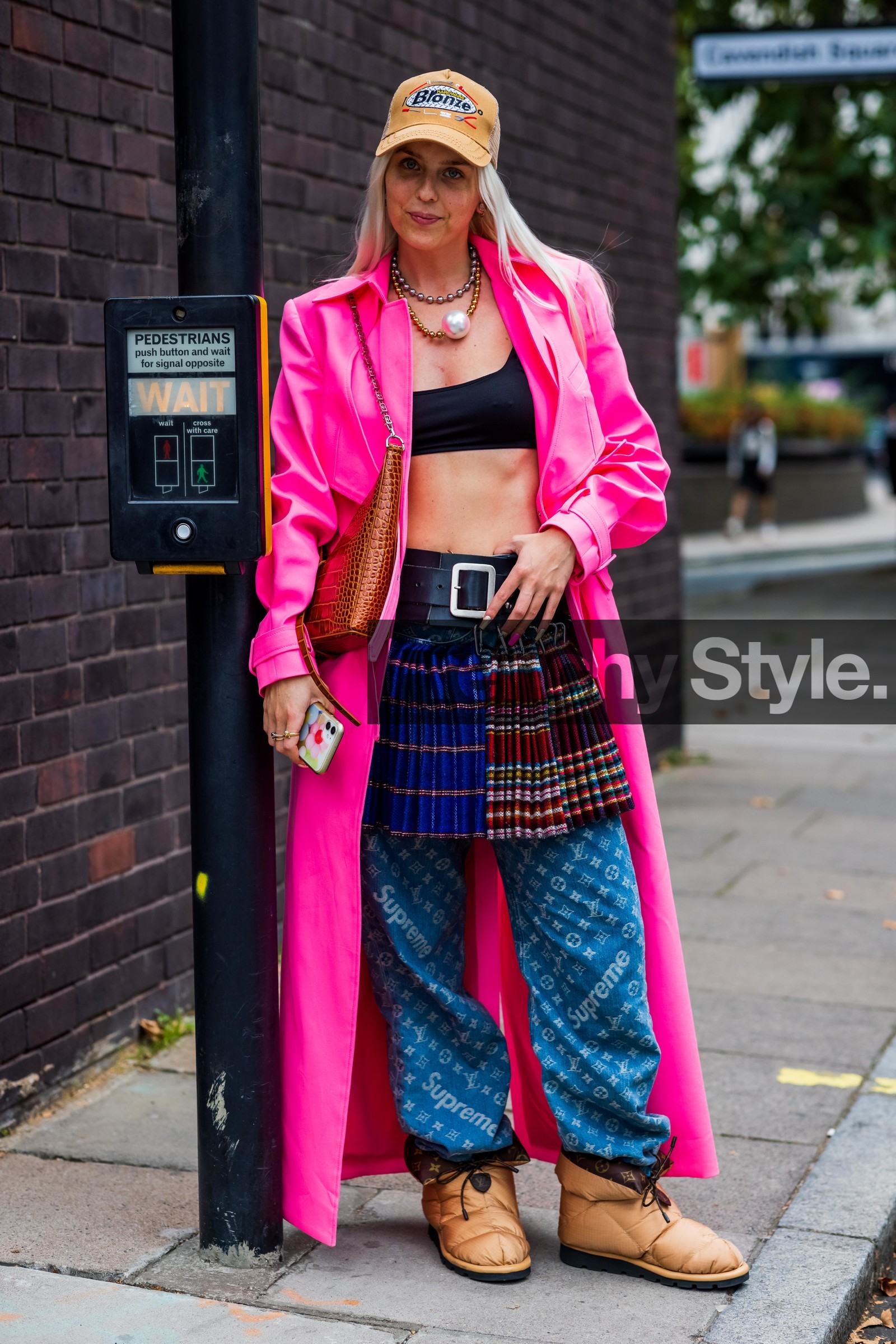 Jaime-Maree Shipton, trench, pink, cap, kilt, mini skirt, plaid shirt, print, louis vuitton, jeans, moon boots, pillow boots, camel, handbag, fashion week, frenchystyle, FW, jonathan paciullo, street style, SS 22, SPRING SUMMER 2022, LFW, LONDON, vertical, full length