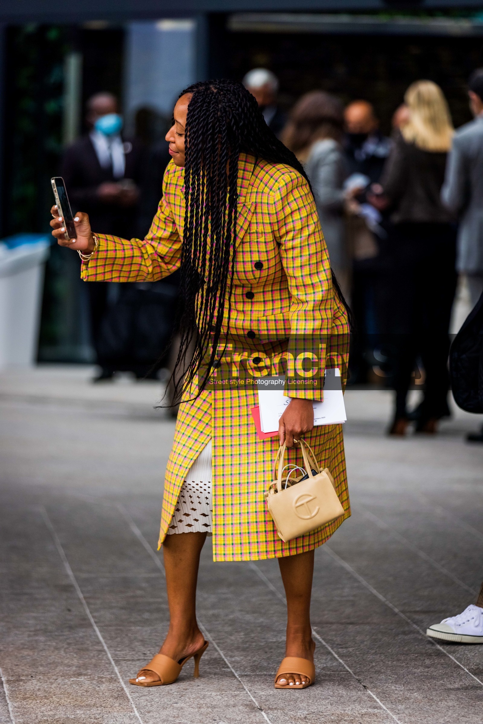 bag, balenciaga coat, beige bag, beige mules, beige sandals, check, coat, color, fluo pink, mules, print, printed coat, sandals, Shiona Turini, tartan coat, telfar bag, yellow coat, PARIS, PFW, fashion week, frenchystyle, FW, jonathan paciullo, street style, SPRING SUMMER 2022, SS 22, vertical, full length