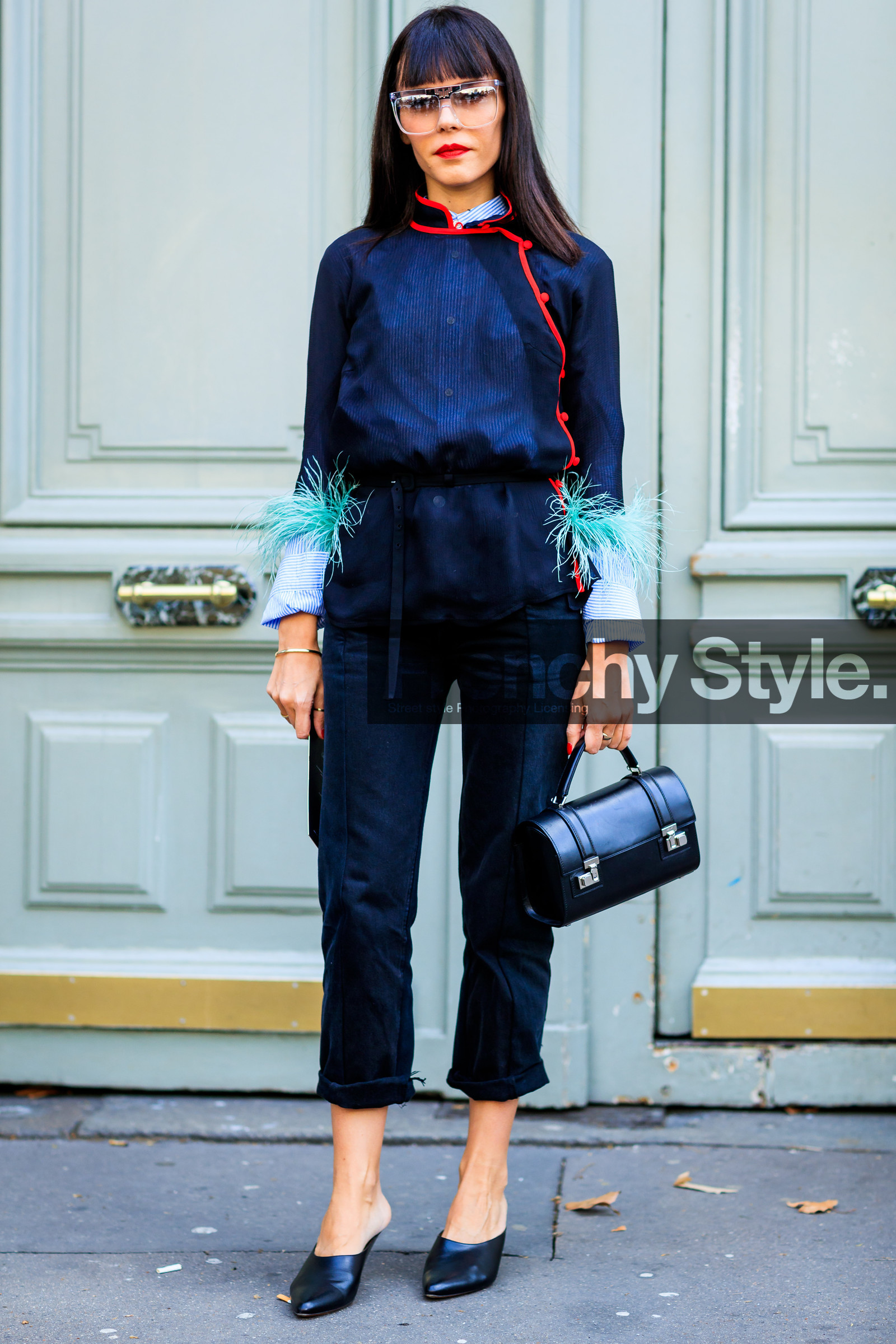 AUTUMN WINTER 2017-2018, AW 17-18, black bag, black denim, black mules, black shirt, black shoes, denim pants, evangelie smyrniotaki, FALL WINTER 2017-2018, fashion week, feathers, frenchystyle, full length, FW, FW 17-18, high heels, jeans, jonathan paciullo, leather bag, leather shoes, PARIS, PFW, silk shirt, street style, sunglasses, trousers, vertical