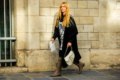 blond hair, long hair, printed dres, black coat, saddle bag, white dress, white bag, dior bag, grey boots, fashion week, frenchystyle, FW, jonathan paciullo, street style, PARIS, PFW, SPRING SUMMER 2022, SS 22, full length, blanca miro scrimieri