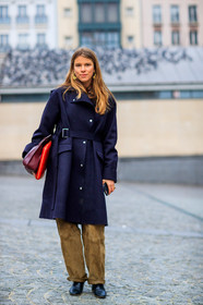 black boots, black shoes, bordeaux, brown pants, burgundy, leather bag, leather pants, leather shoes, navy coat, red bag, suede pants, trousers, varnished leather shoes, fashion week, frenchystyle, FW, jonathan paciullo, street style, PFW, PARIS, SPRING SUMMER 2017, SS 17, HAUTE COUTURE, vertical, full length, monica anley