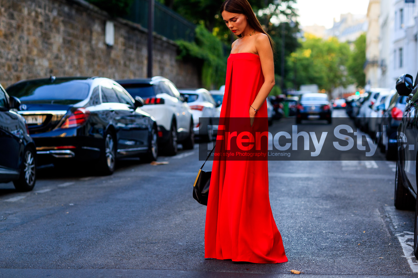 red jumpsuit, trousers, valentino, PFW, fashion week, frenchystyle, FW, jonathan paciullo, street style, PARIS, horizontal, atmosphere details, full length, AUTUMN WINTER 2018-2019, FALL WINTER 2018-2019, FW 18-19, evangelie smyrniotaki
