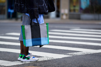 black jacket, blue, blue shirt, checked, down jacket, gingham, graphic bag, graphic skirt, green, leather bag, leather jacket, leather shoes, nike, patchwork, plaid, printed bag, printed skirt, tartan, turquoise, white, white sneakers, street style, jonathan paciullo, FW, frenchystyle, fashion week, NYFW, NEW YORK, AUTUMN WINTER 2018-2019, AW 18-19, FALL WINTER 2018-2019, FW 18-19, atmosphere details, horizontal, detail, luping wang, rachael wang