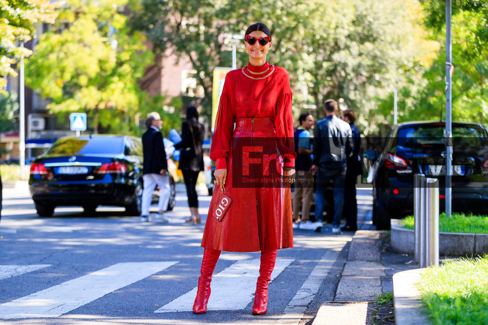 atmosphere details, fashion week, frenchystyle, full length, FW, giovanna battaglia, high boots, high heels, horizontal, jonathan paciullo, leather shoes, leather skirt, MFW, MILAN, red shirt, red shoes, red skirt, SPRING SUMMER 2018, SS 18, street style, sunglasses, tone on tone, total look red