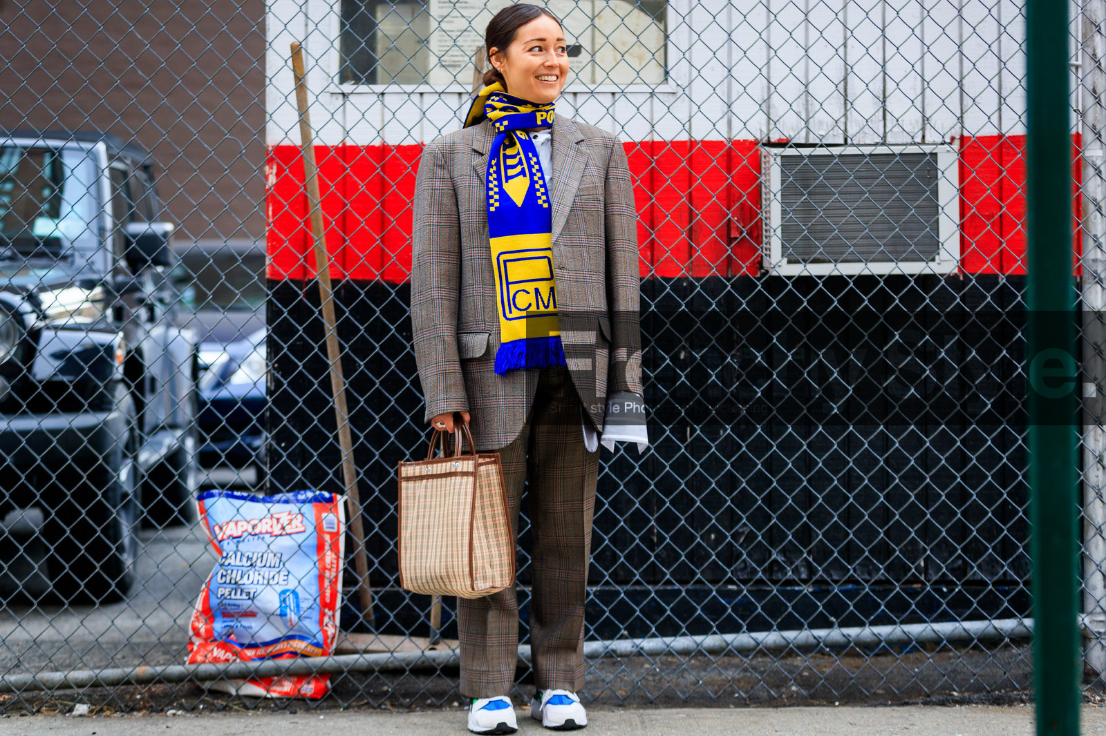 balenciaga, black bag, graphic jacket, high heels, leather bag, leather shoes, loewe, printed jacket, red jacket, trousers, white boots, street style, jonathan paciullo, FW, frenchystyle, fashion week, NYFW, NEW YORK, AUTUMN WINTER 2018-2019, AW 18-19, FALL WINTER 2018-2019, FW 18-19, atmosphere details, horizontal, full length, rachael wang