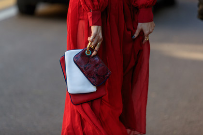 atmosphere details, detail, fashion week, frenchystyle, FW, graphic bag, horizontal, jonathan paciullo, leather bag, MFW, MILAN, printed bag, red bag, red dress, rings, SPRING SUMMER 2018, SS 18, street style