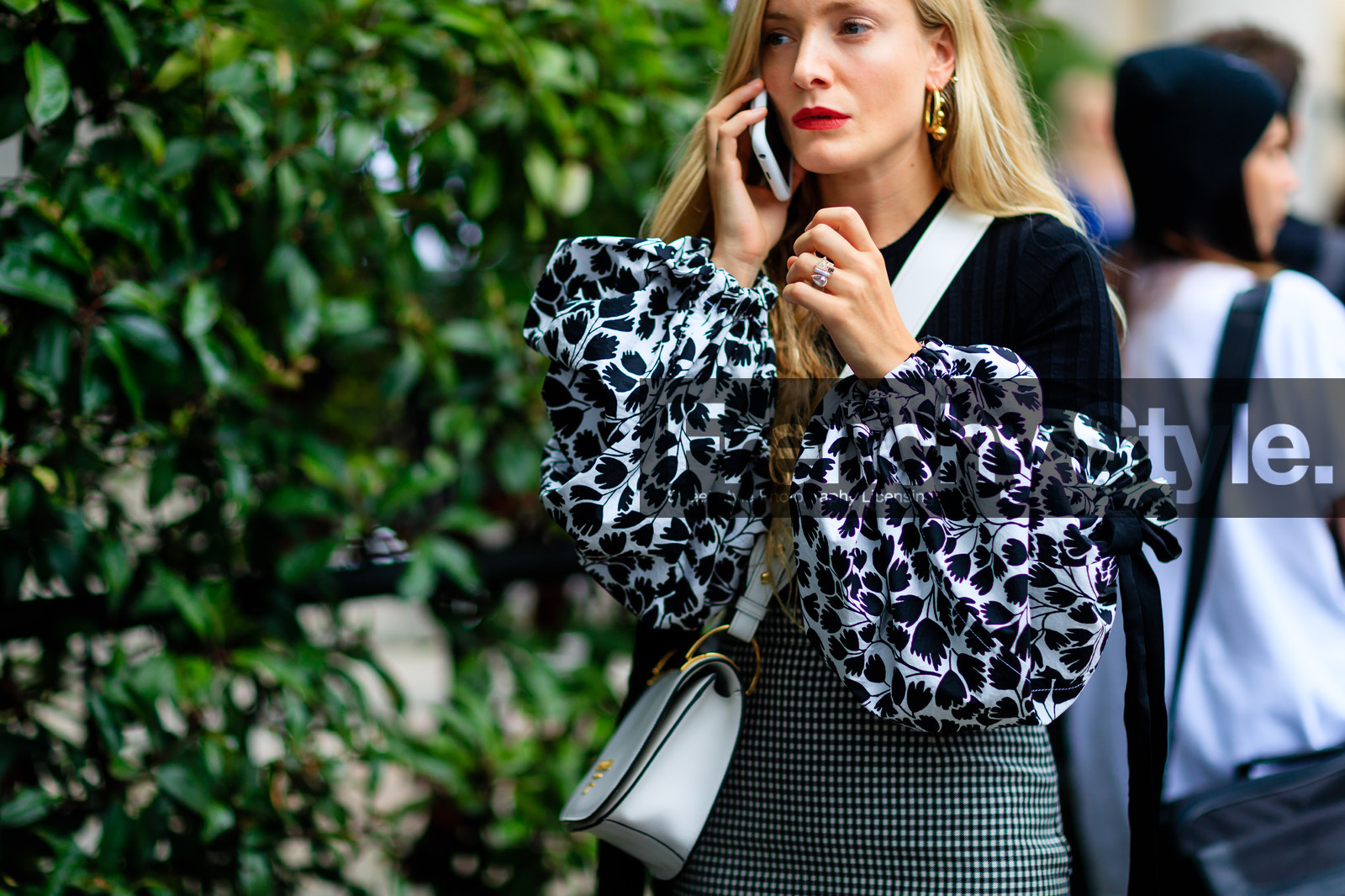 atmosphere details, black and white, black top, checked skirt, detail, fashion week, frenchystyle, FW, gingham, graphic skirt, high waist, horizontal, jonathan paciullo, kate foley, leather bag, LFW, LONDON, oversize, plaid, prada, printed skirt, printed top, SPRING SUMMER 2017, SS 17, street style, white bag, woman