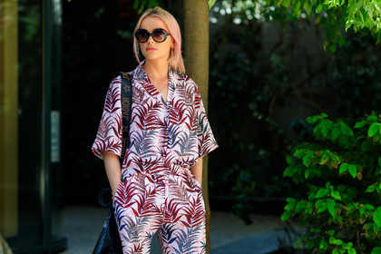 atmosphere details, black bag, christian dior, detail, fashion week, floral, frenchystyle, FW, horizontal, jonathan paciullo, julia k, leather bag, MENSWEAR, PARIS, PFW, printed jumpsuit, red jumpsuit, SPRING SUMMER 2018, SS 18, street style, sunglasses, trousers