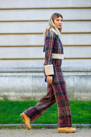 AUTUMN WINTER 2017-2018, AW 17-18, black sweater, camel boots, checked jacket, checked pants, FALL WINTER 2017-2018, fashion week, frenchystyle, full length, FW, FW 17-18, graphic jacket, graphic pants, jonathan paciullo, leather bag, leather shoes, PARIS, PFW, plaid, printed jacket, printed pants, street style, tartan, trousers, veronika heilbrunner, vertical