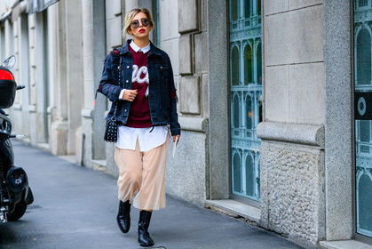 atmosphere details, black bag, black boots, black denim, denim jacket, fashion week, frenchystyle, full length, FW, horizontal, jonathan paciullo, leather bag, leather shoes, MFW, MILAN, pink pants, printed sweater, red sweater, silk pants, SPRING SUMMER 2017, SS 17, street style, studded bag, sunglasses, trousers, white shirt