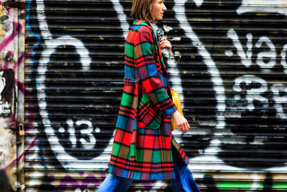 atmosphere details, AUTUMN WINTER 2016-2017, AW 16-17, blue denim, checked coat, denim pants, detail, fashion week, frenchystyle, FW, FW 16-17, grunge, horizontal, jeans, jonathan paciullo, leather bag, NEW YORK, NYFW, plaid, red coat, street style, tartan, trousers, woman, yellow bag