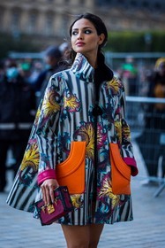 black coat, burgundy clutch, clutch, coat, color, Eiza Gonzalez, floral print, flower, leather clutch, multicolor, printed coat, white and black, yellow coat, fashion week, frenchystyle, FW, jonathan paciullo, street style, PFW, PARIS, SPRING SUMMER 2022, SS 22, vertical, atmosphere details