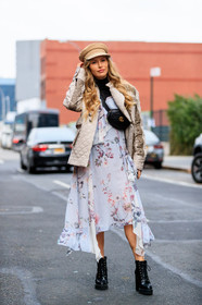 beige hat, beige jacket, black bag, black shoes, fanny pack, floral, flowers, graphic dress, gucci, leather bag, leather shoes, printed dress, white dress, street style, jonathan paciullo, FW, frenchystyle, fashion week, NYFW, NEW YORK, AUTUMN WINTER 2018-2019, AW 18-19, FALL WINTER 2018-2019, FW 18-19, vertical, full length