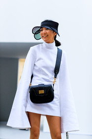 atmosphere details, AUTUMN WINTER 2017-2018, AW 17-18, black bag, black hat, christian dior, detail, FALL WINTER 2017-2018, fashion week, frenchystyle, FW, FW 17-18, jonathan paciullo, leather bag, oversize, PARIS, PFW, street style, vertical, white dress, yoyo cao
