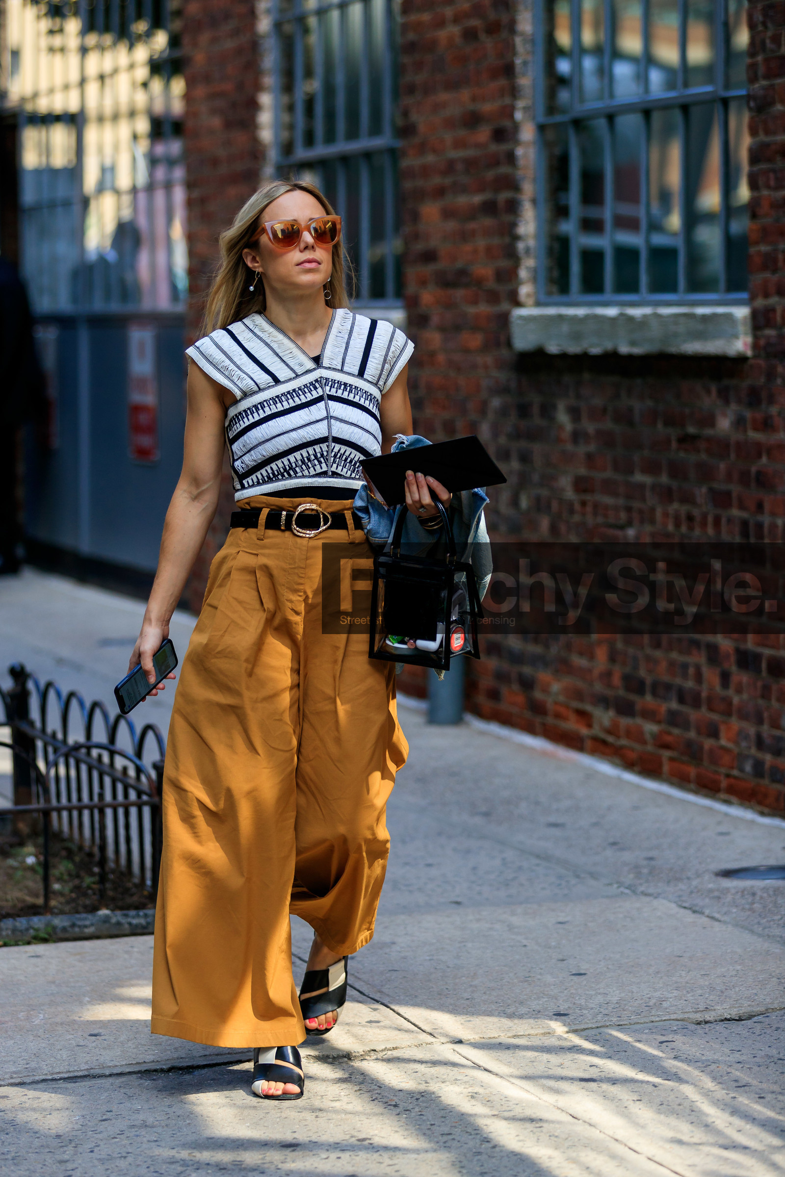 black and white, black bag, black belt, black shoes, camel pants, graphic top, high waist, leather bag, leather belt, leather shoes, printed top, striped top, sunglasses, transparent bag, trousers, wide pants, fashion week, frenchystyle, FW, jonathan paciullo, street style, NEW YORK, NYFW, SPRING SUMMER 2020, SS 20, vertical, full length