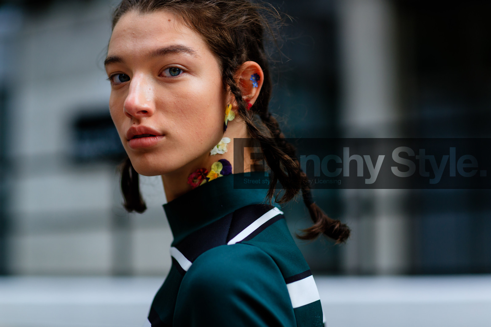 atmosphere details, braids, detail, emerald, fashion week, frenchystyle, FW, green top, horizontal, jonathan paciullo, LFW, LONDON, model, SPRING SUMMER 2017, SS 17, street style, woman
