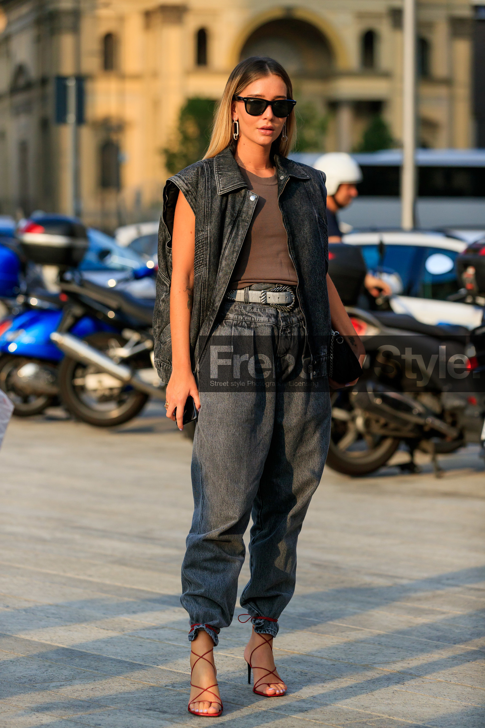 chiara capitani, denim total look, denim jacket, denim, grey jeans, carrot pants, sleeveless jacket, loose jacket, loose jeans, loose pants, high heels sandals, red leather sandals, multi straps sandals, chiara capitani, denim total look, denim jacket, denim, grey jeans, carrot pants, sleeveless jacket, brown top, rayban sunglasses, animal skin belt, light grey belt, loose jacket, loose jeans, loose pants, dangling earrings, diamond earrings, alberta ferretti belt, fashion week, frenchystyle, FW, jonathan paciullo, street style, MFW, MILAN, SPRING SUMMER 2020, SS 20