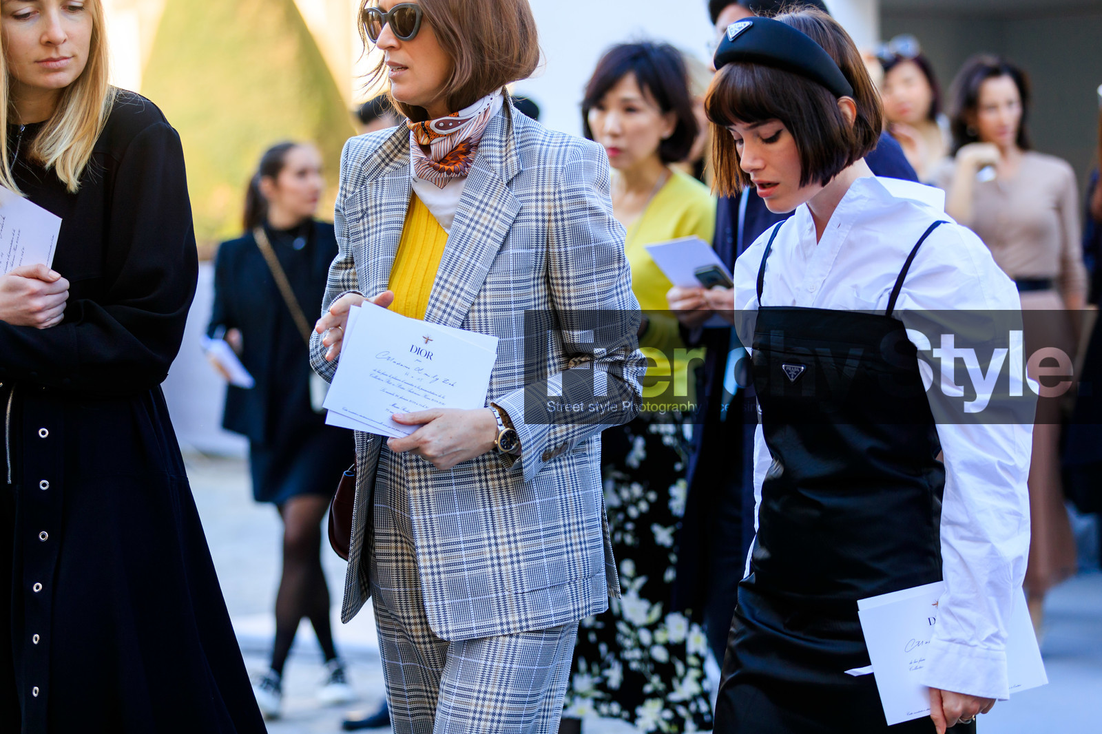 black dress, blazer, checked, christian dior, graphic jacket, graphic pants, grey jacket, grey pants, grey suit, headband, plaid, prada, printed jacket, printed pants, printed scarf, sunglasses, trousers, white scarf, white shirt, yellow sweater, fashion week, frenchystyle, FW, jonathan paciullo, street style, PFW, PARIS, AUTUMN WINTER 2019-2020, AW 19-20, FALL WINTER 2019-2020, FW 19-20, horizontal, atmosphere details, detail