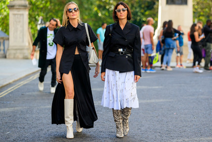 deborah reyner sebag, black skirt, long skirt, silk skirt, split skirt, black shirt, short sleeves shirt, white leather boots, high boots, brown scale sunglasses, golden earrings, dangling earrings, black jacket, belted jacket, prada belt, black leather belt, futurist shape sunglasses, white skirt, mid long skirt, embroidered skirt, sequins skirt, pleated skirt, animal skin boots, fashion week, frenchystyle, FW, jonathan paciullo, street style, atmosphere details, horizontal, full length