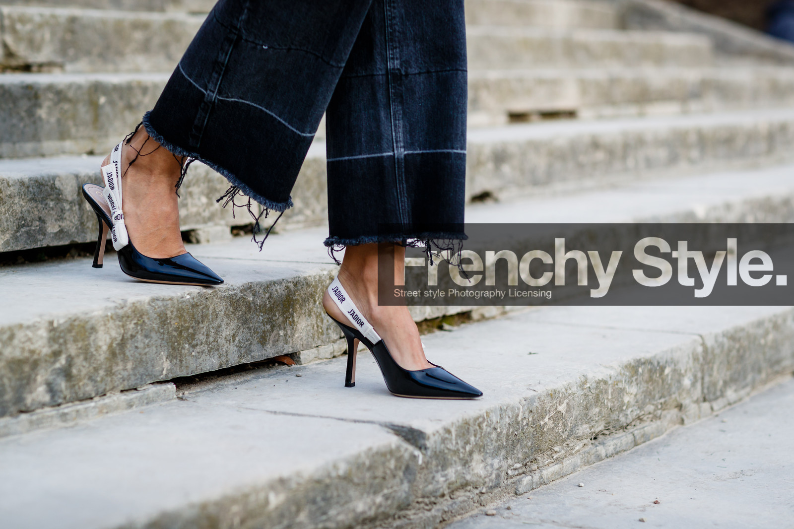 black denim, black shoes, christian dior, denim pants, high heels, jeans, leather shoes, trousers, fashion week, frenchystyle, FW, jonathan paciullo, street style, PFW, PARIS, SPRING SUMMER 2017, SS 17, HAUTE COUTURE, atmosphere details, detail, horizontal