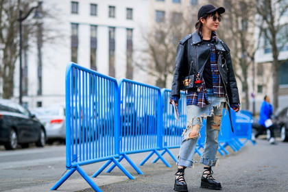 atmosphere details, AUTUMN WINTER 2017-2018, AW 17-18, black bag, black cap, black jacket, black perfecto, black shoes, black wedges, blue denim, denim pants, FALL WINTER 2017-2018, fashion week, frenchystyle, full length, FW, FW 17-18, graphic shirt, horizontal, jeans, jonathan paciullo, leather jacket, leather perfecto, leather shoes, louis vuitton, over the shoulder, PARIS, PFW, printed shirt, ripped pants, street style, sunglasses, trousers