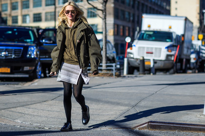 atmosphere details, AUTUMN WINTER 2016-2017, aviator sunglasses, AW 16-17, black shoes, canvas, fashion week, frenchystyle, full length, FW, FW 16-17, green jacket, hoodie, horizontal, jonathan paciullo, kaki jacket, kaki sweater, leather shoes, NEW YORK, NYFW, street style, sunglasses, tights, white skirt, woman, zanna roberts rassi