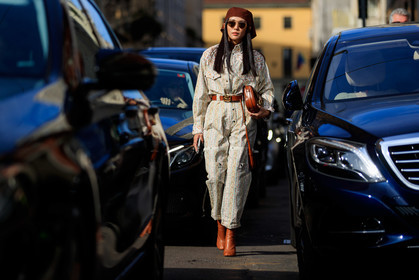yoyo cao, etro bag, etro belt, etro look, etro jumpsuits, belted jumpsuit, white jumpsuit, long sleeves jumpsuit, button jumpsuits, floral printed jumpsuits, hair scarf, brown scarf, suede scarf, brown leather belt, brown leather bag, camel leather boots, round shape sunglasses, metalic frame sunglasses, multicolor jumpsuit, green jumpsuit, pink jumpsuit, fashion week, frenchystyle, FW, jonathan paciullo, street style, MFW, MILAN, AUTUMN WINTER 2020-2021, FALL WINTER 2020-2021, FW 20-21, horizontal, atmosphere details, full length