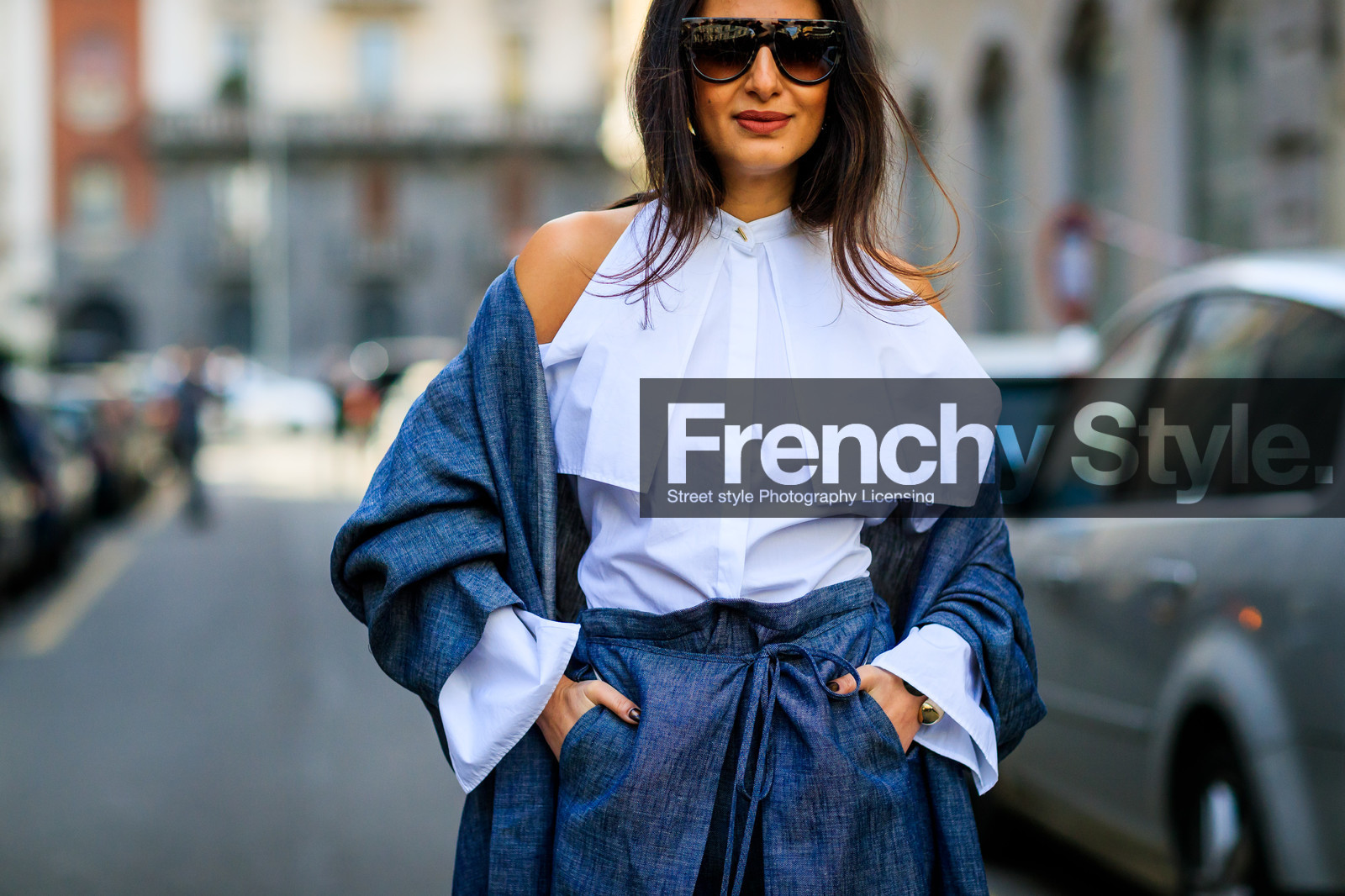 atmosphere details, AUTUMN WINTER 2017-2018, AW 17-18, blue coat, detail, FALL WINTER 2017-2018, fashion week, frenchystyle, FW, FW 17-18, high waist, horizontal, jonathan paciullo, MFW, MILAN, nausheen shah, sleeveless, street style, sunglasses, trousers, white shirt