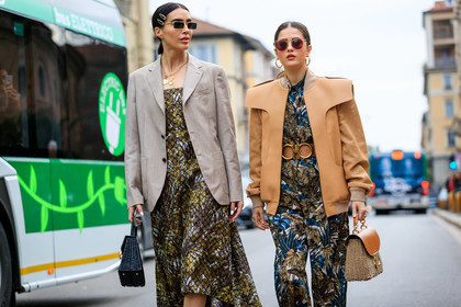basket, beige belt, beige jacket, black bag, blazer, brittany xavier, camel bag, earrings, floral, graphic dress, graphic jumpsuit, graphic pants, green dress, hair clip, leather bag, leather belt, leather jacket, multicolor dress, multicolor jumpsuit, necklace, printed dress, printed jumpsuit, printed pants, salvatore ferragamo, straw bag, sunglasses, trousers, MILAN, MFW, fashion week, frenchystyle, FW, jonathan paciullo, street style, AUTUMN WINTER 2019-2020, AW 19-20, FALL WINTER 2019-2020, FW 19-20, atmosphere details, detail, horizontal
