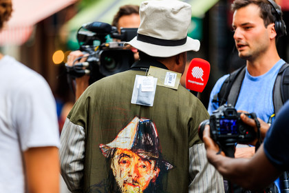 atmosphere details, back detail, beige hat, detail, drawings, fashion week, frenchystyle, FW, graphic jacket, green jacket, horizontal, jonathan paciullo, MENSWEAR, message, PARIS, PFW, printed jacket, SPRING SUMMER 2018, SS 18, street style, yohji yamamoto