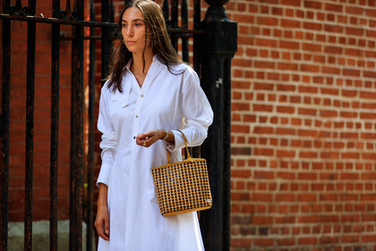 checked bag, graphic bag, leather bag, plaid, printed bag, white dress, yellow bag, fashion week, frenchystyle, FW, jonathan paciullo, street style, NYFW, NEW YORK, SPRING SUMMER 2019, SS 19, atmosphere details, horizontal, detail