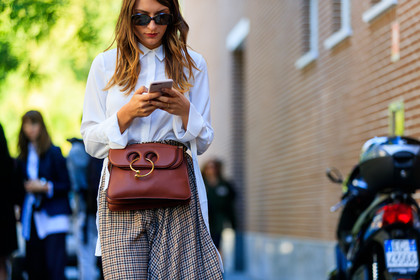 atmosphere details, beige skirt, brown bag, checked skirt, detail, fashion week, frenchystyle, FW, graphic skirt, horizontal, jonathan paciullo, jw anderson, leather bag, MFW, MILAN, printed skirt, SPRING SUMMER 2018, SS 18, street style, sunglasses, white shirt