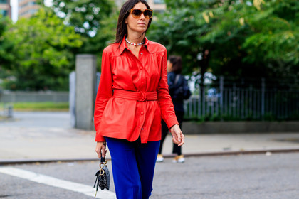 blue bag, blue pants, christian dior, deborah reyner sebag, graphic bag, leather bag, monogram, necklace, printed bag, red jacket, saddle bag, sunglasses, trousers, street style, jonathan paciullo, FW, frenchystyle, fashion week, NYFW, NEW YORK, SPRING SUMMER 2019, SS 19, atmosphere details, horizontal, detail
