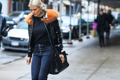 atmosphere details, AUTUMN WINTER 2016-2017, AW 16-17, black bag, black jacket, blue denim, brown fur, denim pants, detail, fashion week, frenchystyle, fur collar, FW, FW 16-17, hermès, high waist, horizontal, jeans, jonathan paciullo, leather bag, leather jacket, NEW YORK, NYFW, street style, teddy jacket, trousers, varnished leather, woman