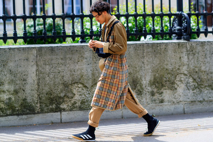street style, jonathan paciullo, FW, frenchystyle, fashion week, PFW, PARIS, SPRING SUMMER 2019, SS 19, horizontal, atmosphere details, full length