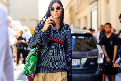 atmosphere details, balenciaga, beige pants, black sweater, detail, fashion week, floral, flower, frenchystyle, FW, graphic sweater, green bag, gucci, horizontal, jonathan paciullo, leather bag, MENSWEAR, PARIS, PFW, printed bag, printed sweater, SPRING SUMMER 2018, SS 18, street style, striped sweater, sunglasses, trousers