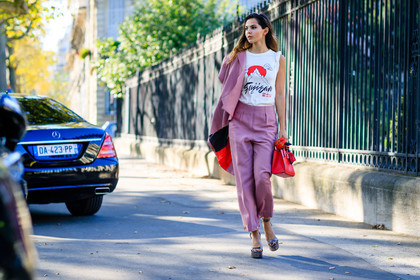 atmosphere details, blazer, Doina Ciobanu, fashion week, frenchystyle, full length, FW, high heels, horizontal, jonathan paciullo, leather bag, leather shoes, off the shoulder, PARIS, PFW, pink jacket, pink pants, printed t shirt, red bag, shiny shoes, silver shoes, SPRING SUMMER 2017, SS 17, street style, trousers, white t shirt
