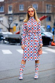 AUTUMN WINTER 2017-2018, AW 17-18, FALL WINTER 2017-2018, fashion week, fendi, floral, flower, frenchystyle, full length, fun sunglasses, FW, FW 17-18, high heels, jonathan paciullo, leather bag, leather shoes, MFW, MILAN, mini bag, pink bag, printed boots, printed skirt, printed top, street style, sunglasses, tone on tone, vertical, white boots, white skirt