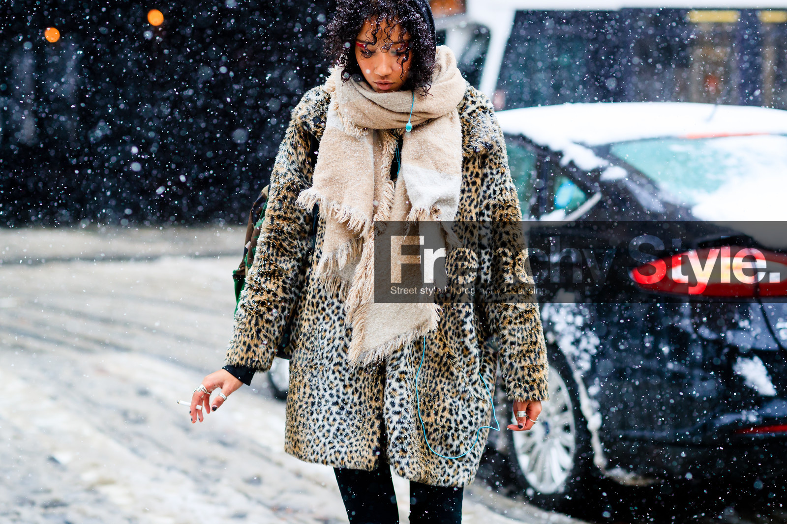 animal print, atmosphere details, AUTUMN WINTER 2017-2018, AW 17-18, beige scarf, detail, FALL WINTER 2017-2018, fashion week, frenchystyle, Fur coat, FW, FW 17-18, horizontal, jonathan paciullo, leopard print, NEW YORK, NYFW, printed coat, street style, trousers