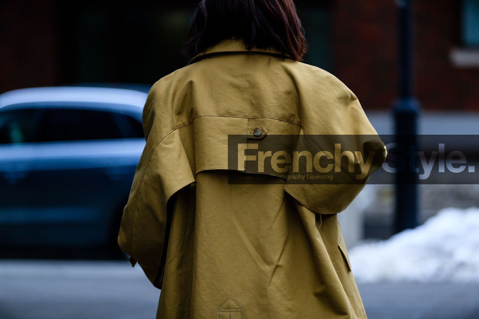 atmosphere details, AUTUMN WINTER 2017-2018, AW 17-18, back detail, beige coat, detail, FALL WINTER 2017-2018, fashion week, frenchystyle, FW, FW 17-18, horizontal, jonathan paciullo, NEW YORK, NYFW, street style, trench coat